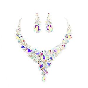 Irridescent rhinestone gorgeous necklace earrings
